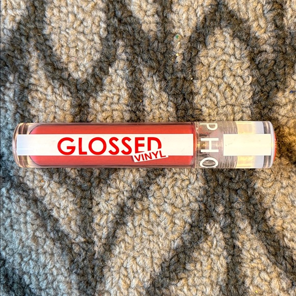 NEW Sephora Glossed Vinyl Lippie in Addictive Coral Full Size - Picture 2 of 4